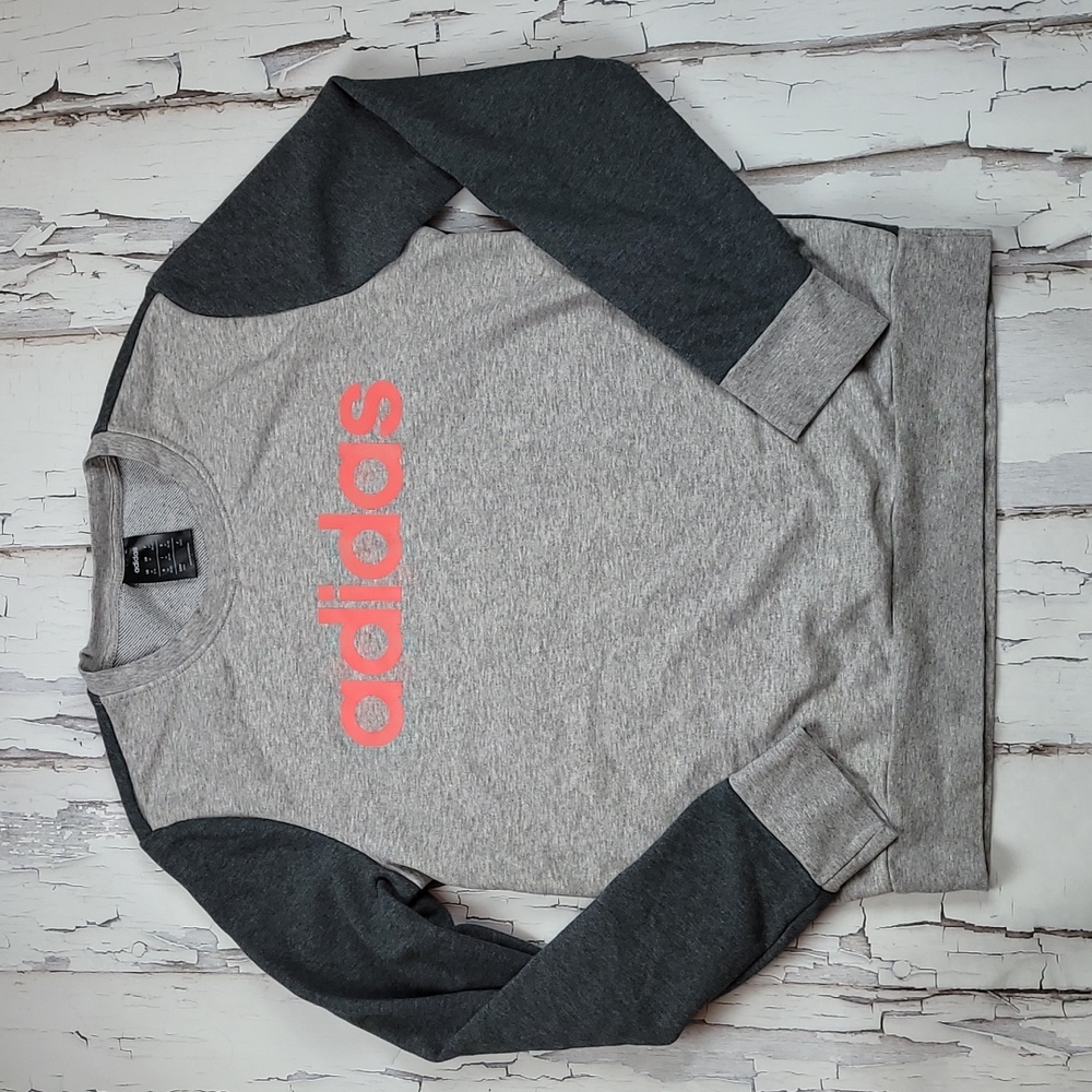 Women's Adidas Sweatshirt Size Medium